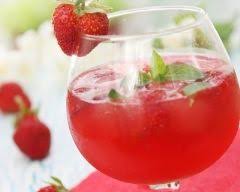 Soupe De Champagne Framboise Fraise Recette Recettes De Cuisine Limonade A La Menthe Recette