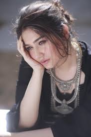 In love with Dure FishanS' dreamy boho vibe accentuated with gorgeous  tribal accessories! 🖤 #Durefishan #Actress #Celebrity  #PakistaniCelebrities #BohoVibes #CelebrityStyles #fashion #jewellery  #Karachi #Islamabad #Lahore #Pakistan #DurefishanXMMC