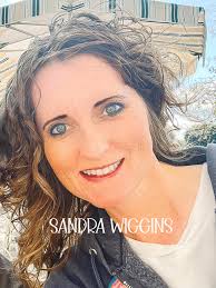 ➡️ Dr. Sanders at 𝐏𝐬𝐲𝐜𝐡𝐢𝐚𝐭𝐫𝐲 𝐓𝐨𝐝𝐚𝐲 has been prescribing  week-long getaways to Disney Resorts as part of his treatment plans.⁣ 😃 ⁣  He says that your well-being can obviously and absolutely, be