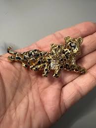 leopard brooch
