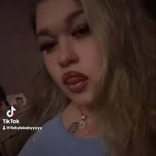 Prayers for Layton Greene🙏🏾🥺 Her Producer turned Baby father known as  GStylesOntheTrack are going through it