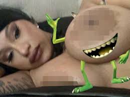 Карди Би (Cardi B) Слив Фото | Голые Слитые (Фото и Видео 15 Штук)