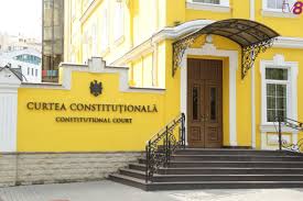 Curtea de apel chisinau va lua maine o decizie referitor la sesizarile depuse de mai multe partide impotriva hotararii cec de a redus numarul sectiilor de vot din diaspora. UltimÄ OrÄ Curtea ConstituÈionalÄ A Suspendat DouÄ Dintre Deciziile PronunÈate Azi De Parlament Tv8 Md