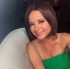 Gracias, gracias a todos los que me cuidan y añoñan! A @gaiasalonpr  💇🏽‍♀️💅🏻- a @believe_wellness_center por creer en mí y darme todo- a  @nuovocorpotalasospa que me mantiene querida. Y a @maritzahairandmakeup5 de  @