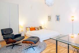 Top floor one bed studio flat, located just off mill road and its varied shops and cafes. Rent Studio Apartments In Berlin