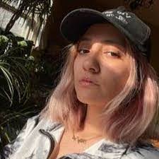 Emily Laux's Instagram, Twitter & Facebook