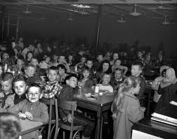 Glen Alpine School Lunchroom In The Junior High School Building 1960 Mattie Scott Was Manager Of The Cafeter Burke County Junior High School School Lunchroom