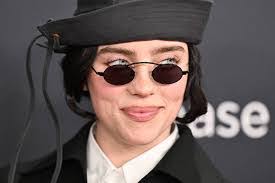 Eddie Hutton's Instagram, Twitter & Facebook