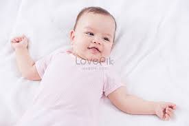 Selamat datang di @baby_comel1 tempatnya video bayi lucu jangan lupa follow, love, dan share yaaa paid promote klik link dibawah bit.ly/2jjxzio. Bayi Comel Gambar Unduh Gratis Imej 501346849 Format Jpg My Lovepik Com
