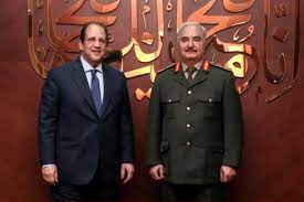 خلال اللقاء باللواء عباس كامل تم مناقشة وقف إطلاق النار وإعادة اعمار غزة والمصالحة ودعم صمود الفلسطينيين. Ù†Ù‚Ù„ Ø±Ø³Ø§Ù„Ø© Ù…Ù† Ø§Ù„Ø³ÙŠØ³ÙŠ Ø±Ø¦ÙŠØ³ Ø§Ù„Ù…Ø®Ø§Ø¨Ø±Ø§Øª Ø§Ù„Ù…ØµØ±ÙŠØ© ÙŠÙ„ØªÙ‚ÙŠ Ø­ÙØªØ± ÙˆØ¹Ù‚ÙŠÙ„Ø© ØµØ§Ù„Ø­ ÙÙŠ Ø¨Ù†ØºØ§Ø²ÙŠ Ù…ØµØ± Ø£Ø®Ø¨Ø§Ø± Ø§Ù„Ø¬Ø²ÙŠØ±Ø© Ù†Øª