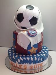 Frohe Ostern Hohlkorper Aus Kuverture Motivtorten Fussball Motivtorte Motivtorten