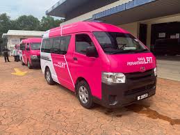 Bukit lanjan lrt (bandar utama). Spot This Hot Pink Lrt Feeder Van From Rapidkl That S Exclusively In Wangsa Maju Kl Kl Foodie