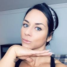 Patricia Gosselin's Instagram, Twitter & Facebook