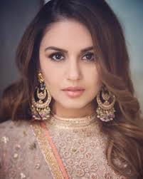 Shaadiwish Indianwedding Curls Bridalhairstyle Weddinghairstyle Hairstyleideas Indian Bridal Hairstyles Groom Hair Styles Mother Of The Groom Hairstyles