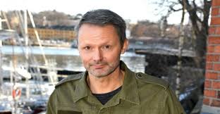 It revolves around alex (felix herngren) and anna (mia skäringer) . Felix Herngren Sell The Production Company Flx Sf News