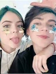 Fans Klei Mora y Axel Ortiz Moran