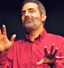 Droll, life-affirming monologist merits a look-see