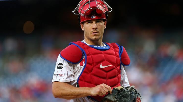 Phillies catcher J.T. Realmuto wins Gold Glove Award | FOX 29 Philadelphia
