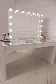 A vanity mirror with remote controlled vanity lights 19. Crisp White Finish Slaystation Make Up Vanity With Premium Storage Three Spacious Drawers E Decoracion De Tocador Decoracion De Habitaciones Diseno De Tocador