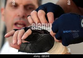 Mar 09, 2004; San Antonio, CA, USA; MARCO ANTONIO BARRERA (L) and MANNY  PACQUIAO of the Philippines during main event Saturday of HBO's Clash of  the Titans at the Alamodome in San