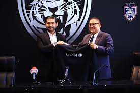 Ontdek de perfecte stockfoto's over johor southern tigers en redactionele nieuwsbeelden van getty images kies uit 44 premium johor southern tigers van de hoogste kwaliteit. Johorsoutherntigers On Twitter The Southern Tigers May Also Carry The Unicef Logo On The Front Of The 2021 Jerseys Like Barcelona And The Training Jersey Of Manchester United In The Past 2 4