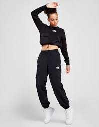 Suchen sie eine neue, trendige hose für damen von zum beispiel esprit oder s.oliver? The North Face Cargo Hose Damen Schwarz Jd Sports
