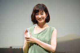 水川あさみがオリーブ色のサンタの登場に大はしゃぎ レアで 特別感があって嬉しい オリーブ色 女優 ボブ