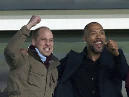 John carew played 91 times for norway, scoring 24 goals, and was part of their euro 2000 squad in 2019, carew played the role of jungle warrior in the disney's dark fantasy adventure film, maleficent. John Carew Dal Valencia A Buckingham Palace Alla Disney E Angelina Jolie Se Il Campione Cambia Sport O Vita Corriere It