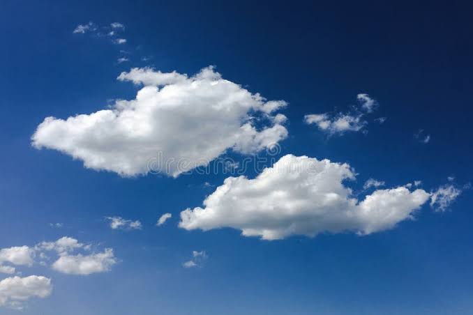 Nuvem Branca No Céu Azul Céu Azul Bonito Com Fundo Das Nuvens Céu Com O Azul Da Nuvem Da Natureza Do Tempo Das Nuvens Céu Azul W Foto de Stock - Image