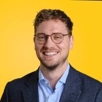 Benjamin Schmitz Email & Phone Number