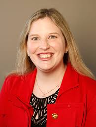 Stephanie Schommer's Instagram, Twitter & Facebook