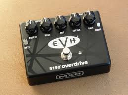 It also features perks like layering infinite overdubs and redo/undo functionality. 10 Best Guitar Effects Pedals And Brands Spinditty