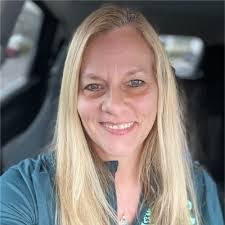 Kimberly Scranton's Instagram, Twitter & Facebook