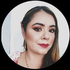 Andrea Bedoya's Instagram, Twitter & Facebook