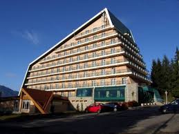 Read reviews and choose a room with planetofhotels.com. Hotel Orizont