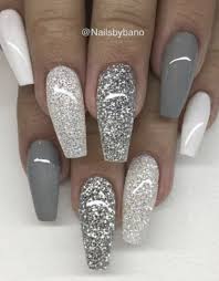 We did not find results for: Pin By Jessica Hawlitzky On Nagel In 2020 White Sparkly Nails Silver Acrylic Nails Gray Nails