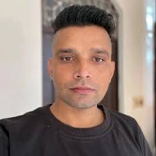 Respect: Jeff Bezos really went from I sell books online to I'll sell  whatever the f*ck I want in 25 years. 0 To $1.25 Trillion Market Cap from  1994 to 2021. $600