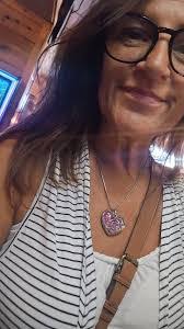 Pamela Denlinger's Instagram, Twitter & Facebook