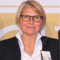 Peter Lohr's Instagram, Twitter & Facebook