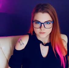 How do I get Marshal to move in when I already have 10 villagers