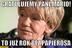 Czerwone i czarne #mariaczubaszek #wojciechkarolak. Gratulujemy Pani Mario To Juz Rok Bez Papierosa Maria Czubaszek Paczaizm Pl
