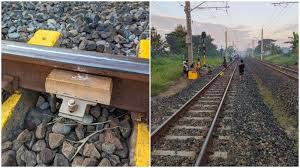 We did not find results for: Viral Warga Iseng Taruh Batu Di Rel Kereta Pt Kai Angkat Bicara Pelaku Bisa Diproses Hukum Tribunnews Com Mobile