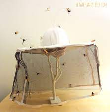 Diy Couple S Costume Queen Bee Beekeeper Bee Costume Diy Queen Bee Costume Bee Costume