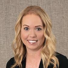 Angela Wurth's Instagram, Twitter & Facebook