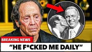 Don Ho sings "Tiny Bubbles"