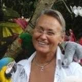 10+ "Danielle Guillot" profiles