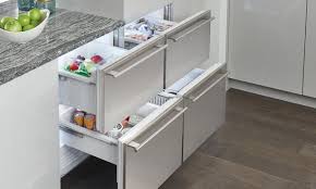 What is the life expectancy of a whirlpool refrigerator? Sub Zero Refrigerators Best Luxury Full Size Refrigerators
