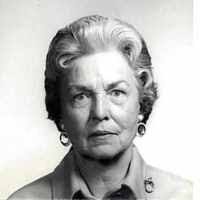 Phoebe Hale's Instagram, Twitter & Facebook