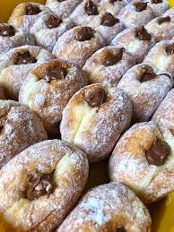 Donat labu pumpkin doughnut enak dan mudah. Wanita Ini Kongsi Resipi Bomboloni Gebu Sedap Hasil Jualan Yang Dibuat Niaga Mingguan Wanita Resep Makanan Makanan Donat Isi