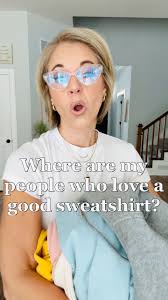 In my heart of hearts, I am a sweatshirt kinda woman. These are some of my  favs! Say “SWEATSHIRT” for the links! 👇🏻